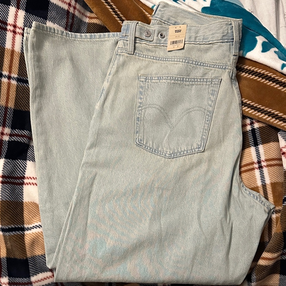 Levi's Women's Light Blue Flare Jeans cinch Baggy 34/18w